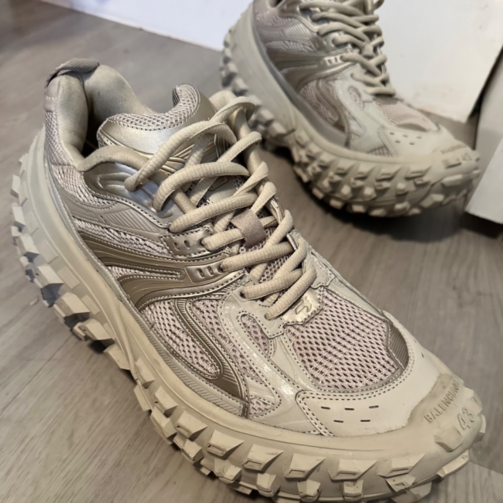 BALENCIAGA SHOES - Picture 3 of 6